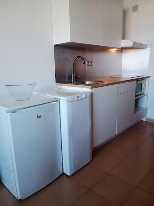 Appartement Felix House Sea Views à Costa De Antigua Extérieur photo