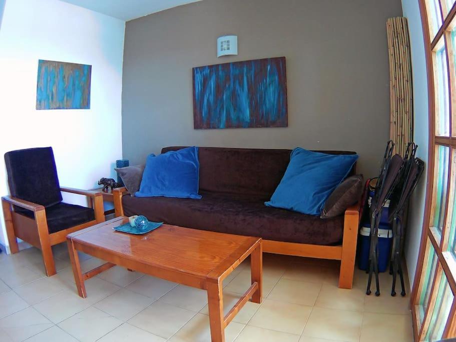 Appartement Felix House Sea Views à Costa De Antigua Extérieur photo