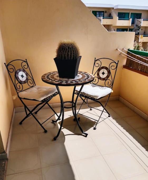 Appartement Felix House Sea Views à Costa De Antigua Extérieur photo